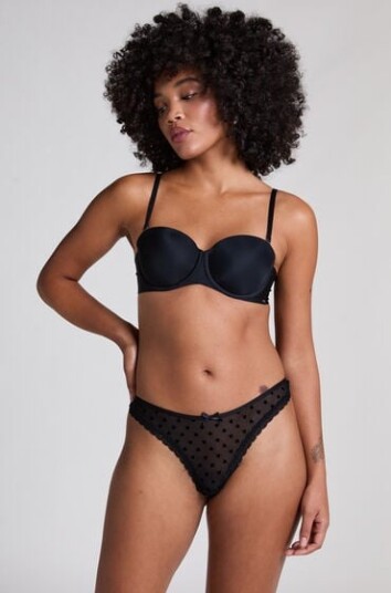 Hunkemöller G streng Phoebe Svart