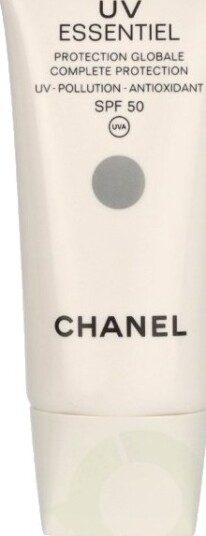 Chanel UV Essentiel Dagkrem med SPF 50 og Antioxidant 30 ml Chanel UV Essentiel Dagkrem med SPF 50 og Antioxidant 30 ml