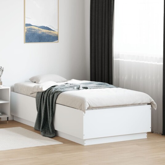 Sengeramme med LED-lys hvit 90x200 cm konstruert tre 8721012273672