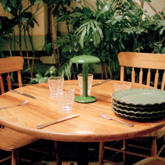 Gustave oppladbar bordlampe - Brun
