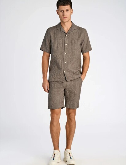 Lindbergh Textured Shirt S/S Brown L Lindbergh Textured Shirt S/S Brown L