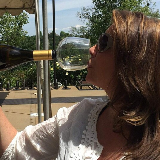 Morsomt vinglass til vinflaske Morsomt vinglass til vinflaske