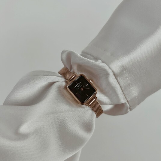 Daniel Wellington DW Watch Quadro Mini Melrose Onyx 15.4x18.2mm Rose Gold Daniel Wellington DW Watch Quadro Mini Melrose Onyx 15.4x18.2mm Rose Gold