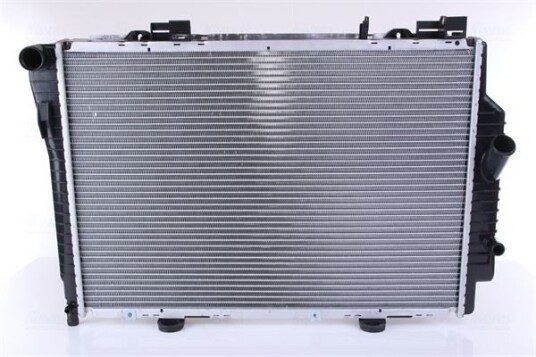 Radiator NISSENS 62522
