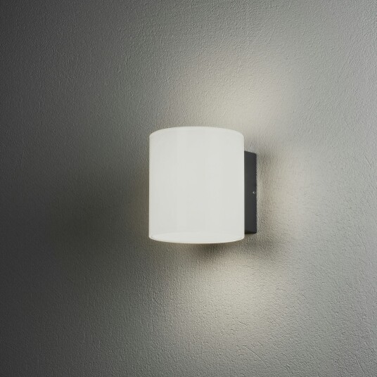 Konstsmide Foggia vegglampe High Power LED 10W mørkgrå/opal glass. 7859-372 Konstsmide Foggia vegglampe High Power LED 10W mørkgrå/opal glass. 7859-372