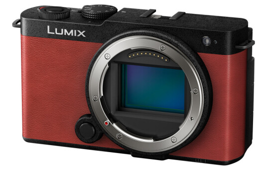 Panasonic Lumix S9 Crimson Red Kamerahus Panasonic Lumix S9 Crimson Red Kamerahus