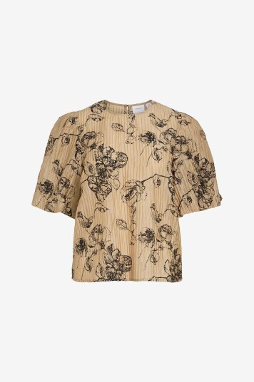 Vila Topp viSachi 2/4 Volume Sleeve Top Svart