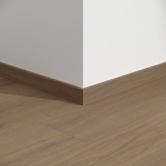 BerryAlloc Sokkellist Alva Oak 12x60x2400mm