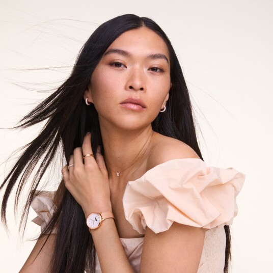 Daniel Wellington DW Watch Petite Lune Melrose 32mm Rose Gold Daniel Wellington DW Watch Petite Lune Melrose 32mm Rose Gold