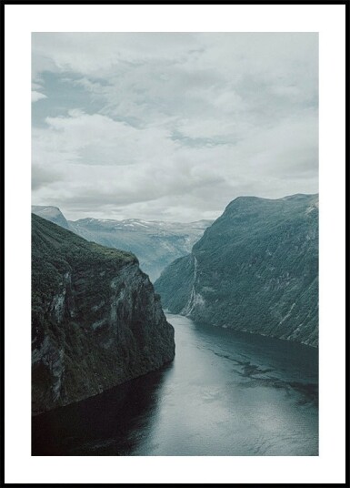 Majestic Fjord Landscape Plakat Plakat / 100x150cm Majestic Fjord Landscape Plakat Plakat / 100x150cm