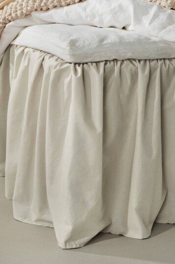 Jotex ZACK volangsengekappe 60 cm - økologisk Beige 1528362-03-22 1528362-18-36 Jotex ZACK volangsengekappe 60 cm - økologisk Beige 1528362-03-22 1528362-18-36