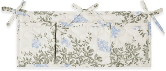 Garbo&Friends Plumbago Satin quiltet sengelomme 43x18cm Garbo&Friends Plumbago Satin quiltet sengelomme 43x18cm