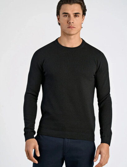 Lindbergh 100% Recycle Knit Round Neck - Black - XL