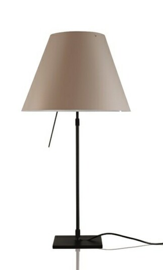 Luceplan Costanza bordlampe svart/sandstein Brun / Rust
