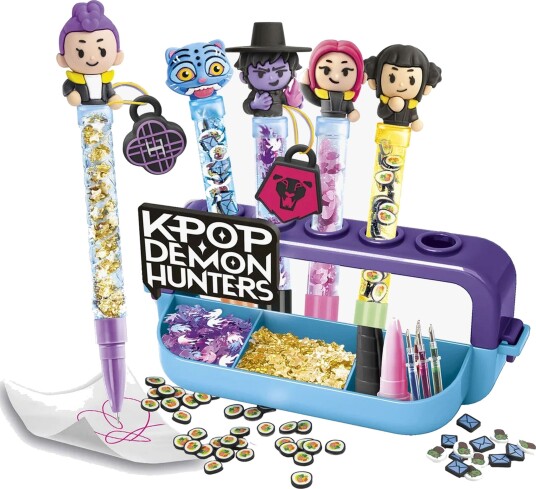 Clementoni Idea! K-Pop Demon Hunters Pen Creator Studio DIY-pennestasjon