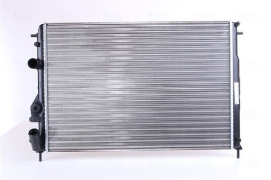 Radiator NISSENS 63896A