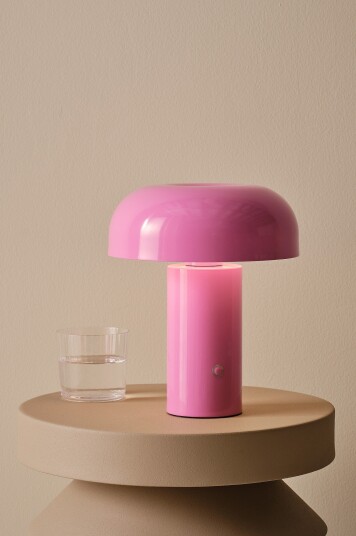 Jotex RAGGE bærbar bordlampe Pink 2065668010 Jotex RAGGE bærbar bordlampe Pink 2065668010
