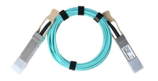 Blueoptics 00Mp548-Bo 15 M Qsfp28 Qsfp28 Hankjønn/Hankjønn