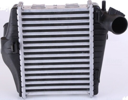 Intercooler NISSENS 96177