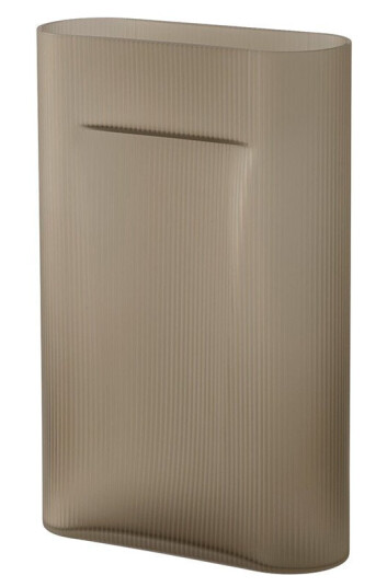 Muuto Ridge Vase H48,5 Taupe Lampemesteren Muuto Ridge Vase H48,5 Taupe Lampemesteren