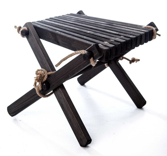 Hillerstorp Lilli stol Svartoljet furu 40 x 45 cm Svart