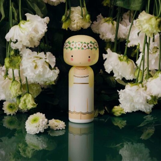 Lucie Kaas Kokeshi Stjernetegn Jomfruen H14,5 Lucie Kaas Kokeshi Stjernetegn Jomfruen H14,5