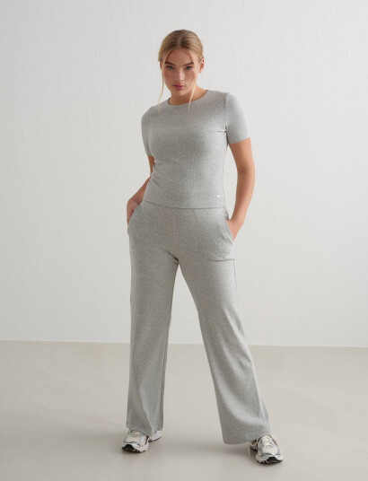 aim´n Ease Ribbed Short Sleeve - Grey - M aim´n Ease Ribbed Short Sleeve - Grey - M