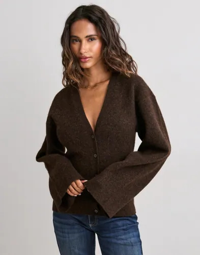 Nelly Brun Tight Waist Knit Cardigan