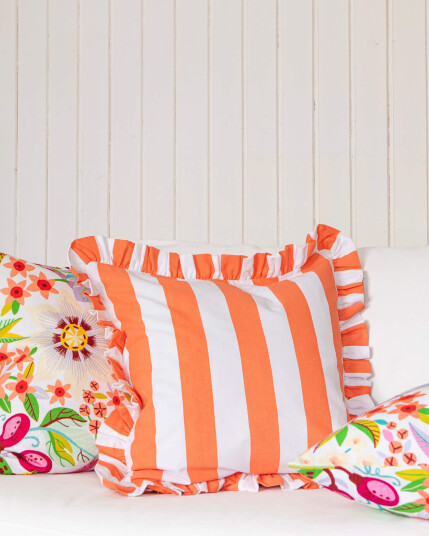 Ruffle Stripes putetrekk korall Ruffle Stripes putetrekk korall