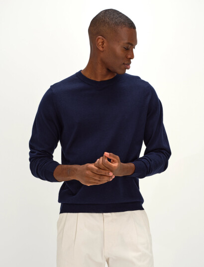Davida Cashmere Man Fine Knit O Neck Sweater Navy XL Davida Cashmere Man Fine Knit O Neck Sweater Navy XL