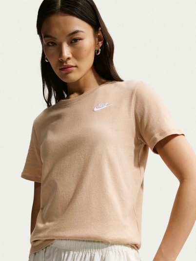 Nike Sportswear Club Tee Beige M Nike Sportswear Club Tee Beige M