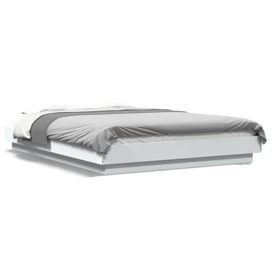  Sengeramme med LED-lys hvit 140x190 cm konstruert tre 8721102617645