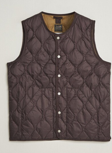 TAION Military Crew Neck Down Vest Dark Choco TAION Military Crew Neck Down Vest Dark Choco