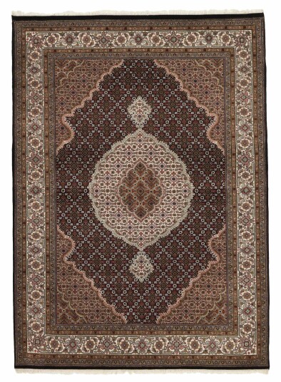 Håndknyttet. Opphav: India Tabriz Indi Teppe 177x245