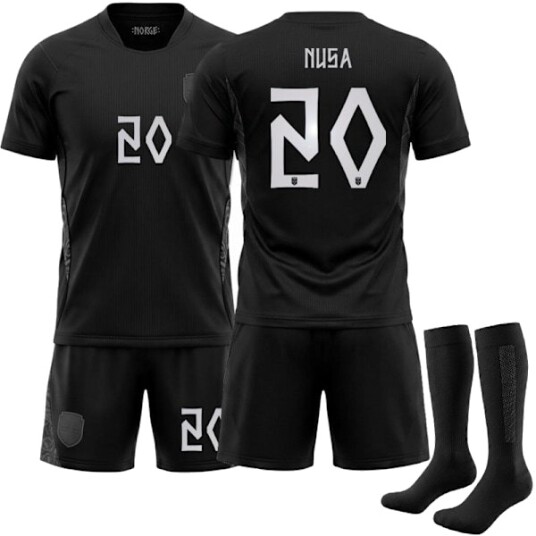 2026 VM Norges herrelandslag i fotball bortedrakt nr. 20 Nusa