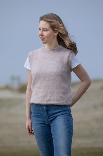 Viking Garn 2013 6 Clara Pullover