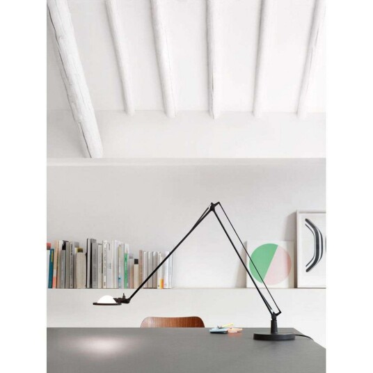 Luceplan Berenice bordlampe salviegrønn/svart 30 cm Arbeidsrom / kontor Svart