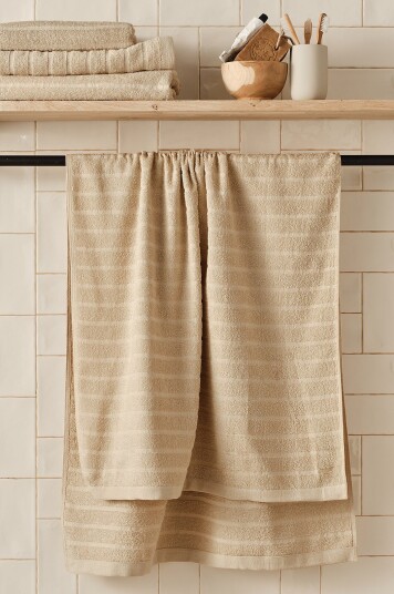&Home - Badehåndkle Day 70x140 cm - Beige