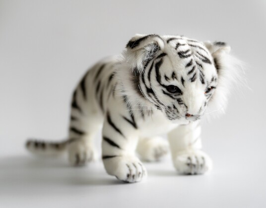 Hvit Amurtiger Bamse 33 cm | Hansa Creation Hvit Amurtiger Bamse 33 cm | Hansa Creation