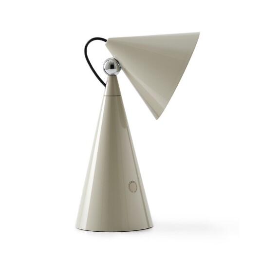 Tom Dixon - Pose Portable Bordlampe Putty - Lampemesteren Tom Dixon - Pose Portable Bordlampe Putty - Lampemesteren