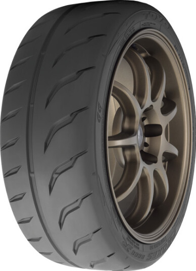 Toyo Proxes R888R 205/45R17 88W Toyo Proxes R888R 205/45R17 88W