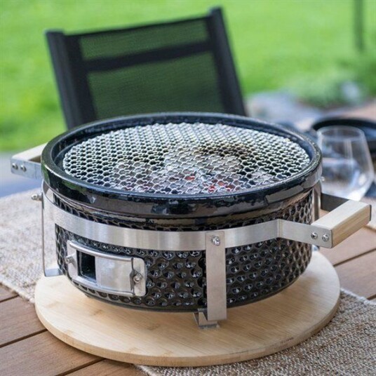 MUSTANG Hibachi Charcoal Grill MUSTANG Hibachi Charcoal Grill