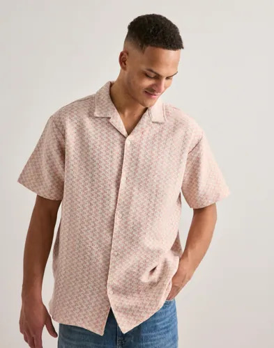 Jack & Jones Jormontauk Crochet Shirt Ss SA26 Ln Mønstrete skjorter Rosa Jack & Jones Jormontauk Crochet Shirt Ss SA26 Ln Mønstrete skjorter Rosa