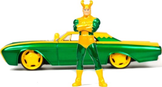 Marvel Loki Ford Thunderbird Modellbil 1:24