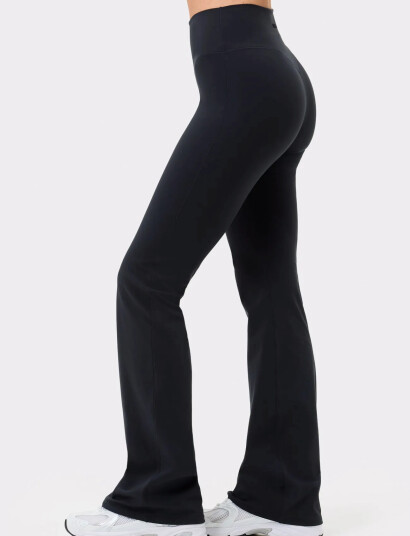 STRONGER Soft Flared Leggings   Black   M