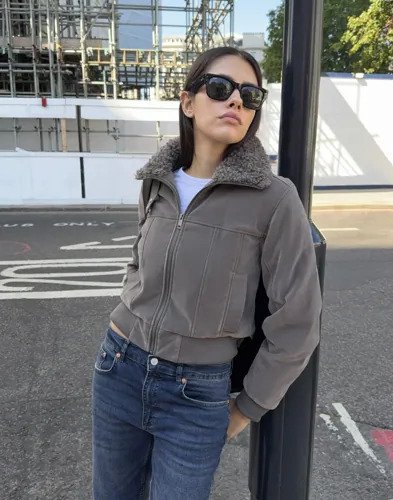 Nelly Grå Tight Zip Fur Jacket
