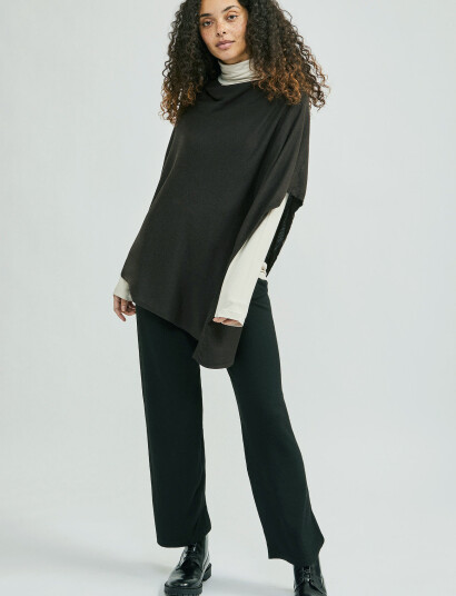 Movesgood Petrina Poncho - Black - ONE SIZE