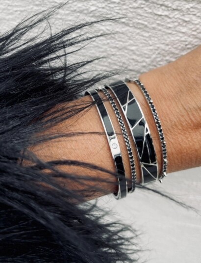 Bud to rose Crown Spike Bracelet Black/Gold Black Bud to rose Crown Spike Bracelet Black/Gold Black