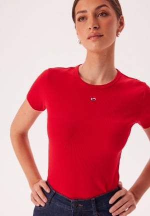 TOMMY JEANS Tjw Slim Essential Rib Ss Xme Red Hot L TOMMY JEANS Tjw Slim Essential Rib Ss Xme Red Hot L