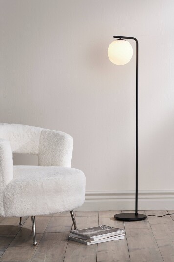 Ellos Home   Gulvlampe Widar   Svart